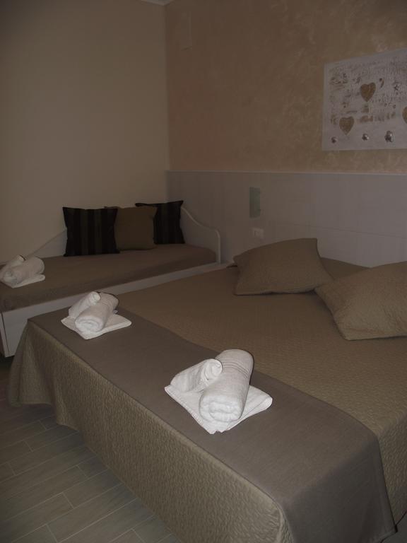 Mediterranea Sea House Montesilvano Marina Zimmer foto